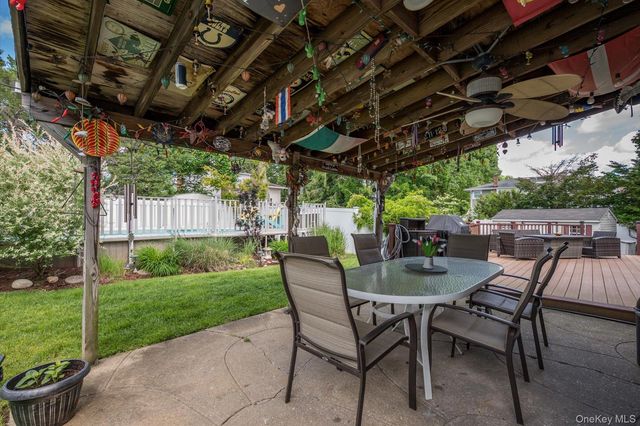 1400 Wagner Street, Wantagh, NY 11793