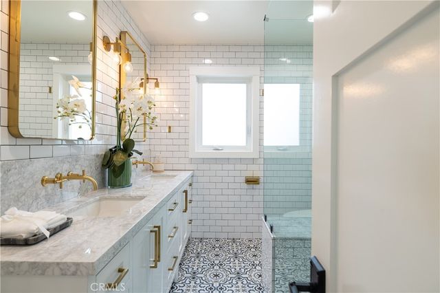 1609 Ruth Lane, Newport Beach, CA 92660