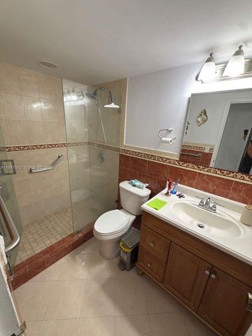 1825 W 44th Pl 208, Hialeah, FL 33012