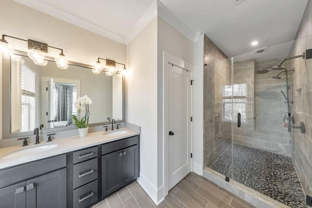 320 Oak Arms Way, Woodstock, GA 30188