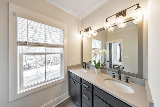 320 Oak Arms Way, Woodstock, GA 30188