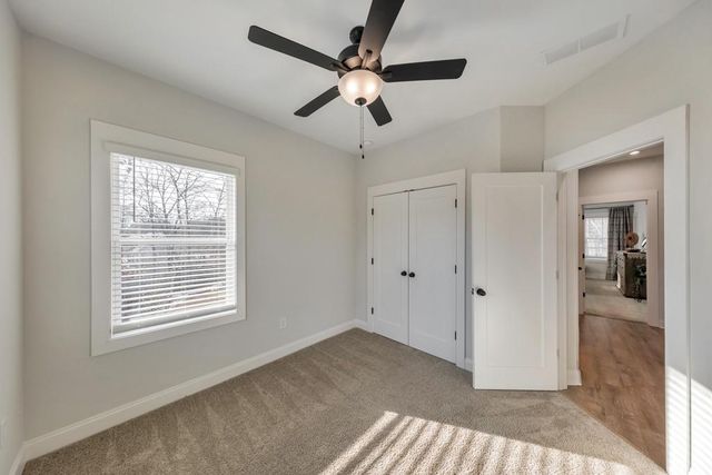 320 Oak Arms Way, Woodstock, GA 30188