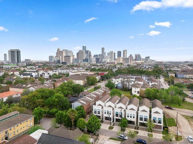 1706 Francis Street B, Houston, TX 77004
