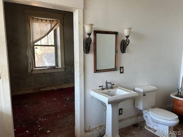 5001 Point Road, Washington, MO 63090