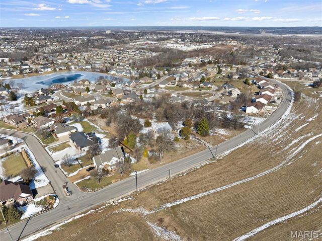 5001 Point Road, Washington, MO 63090