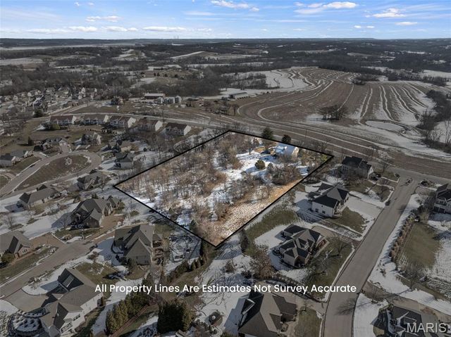 5001 Point Road, Washington, MO 63090