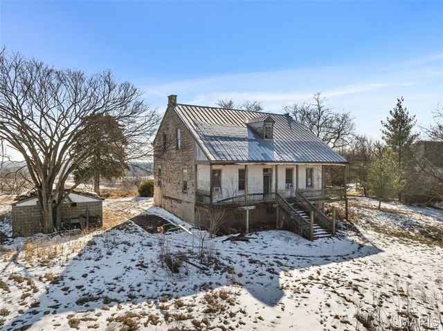 5001 Point Road, Washington, MO 63090