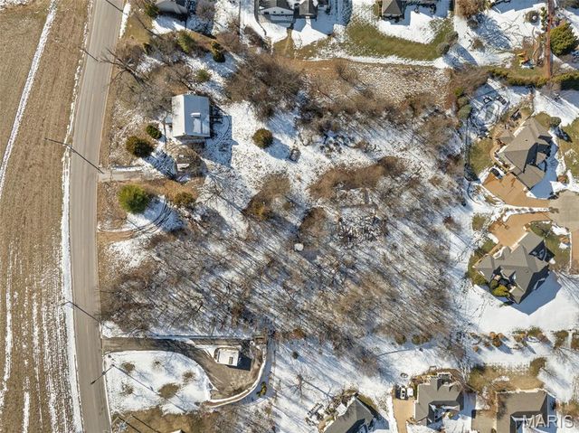 5001 Point Road, Washington, MO 63090