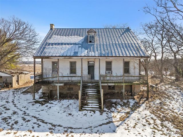 5001 Point Road, Washington, MO 63090