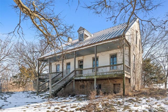 5001 Point Road, Washington, MO 63090