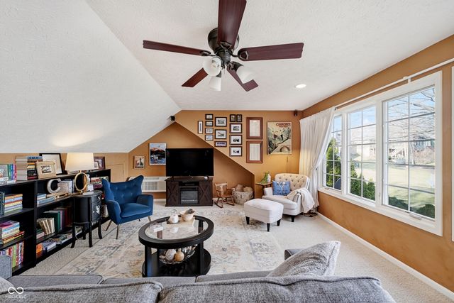 2444 Hawthorn Place, Noblesville, IN 46062