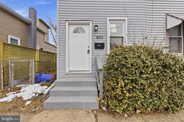 923 RIDGEWAY ST, Gloucester City, NJ 08030