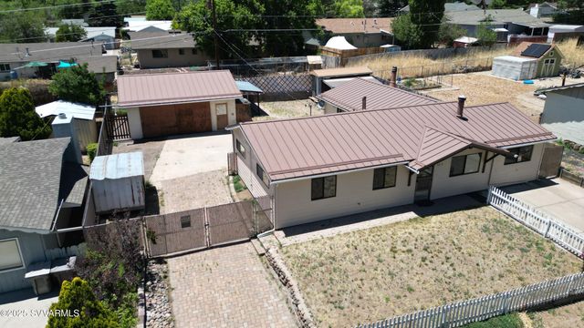 3219 N MANOR Road, Flagstaff, AZ 86004