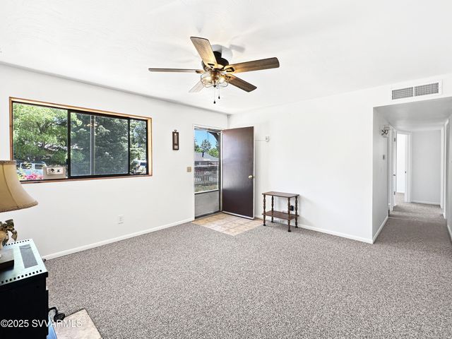 3219 N MANOR Road, Flagstaff, AZ 86004