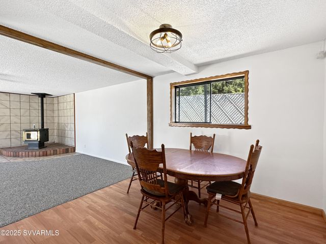 3219 N MANOR Road, Flagstaff, AZ 86004