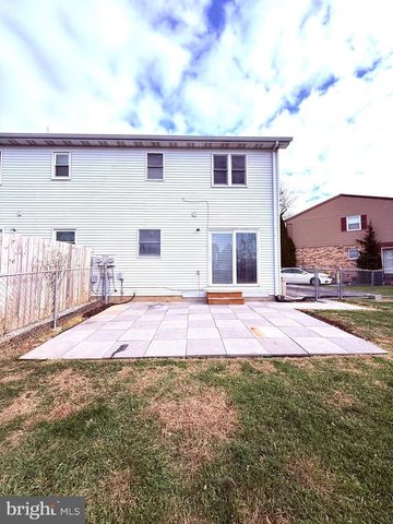 602 CRICKET LN, Mcsherrystown, PA 17344
