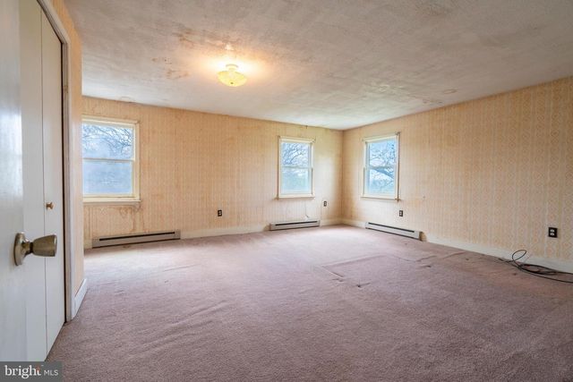 1470 S OLD BETHLEHEM PIKE, Quakertown, PA 18951