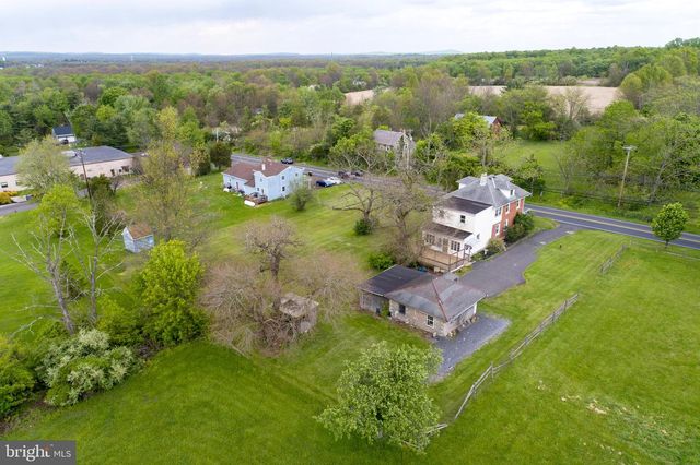 1470 S OLD BETHLEHEM PIKE, Quakertown, PA 18951