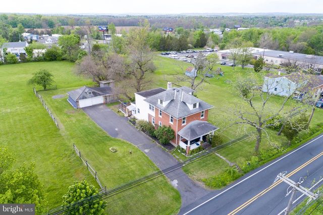1470 S OLD BETHLEHEM PIKE, Quakertown, PA 18951
