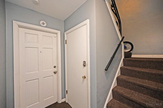 3305 Queen City Avenue, Cincinnati, OH 45238