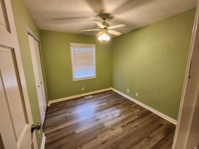 5055 Shenandoah Avenue, Newburgh, IN 47630