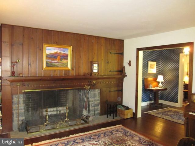 1553 HOLLYWOOD DR, Lancaster, PA 17601