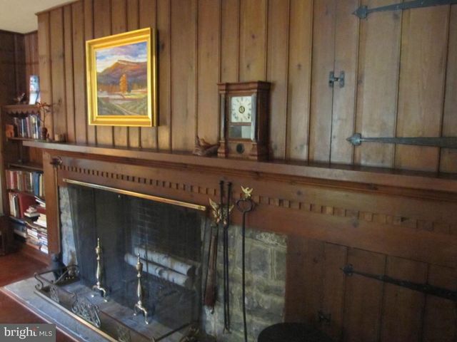 1553 HOLLYWOOD DR, Lancaster, PA 17601