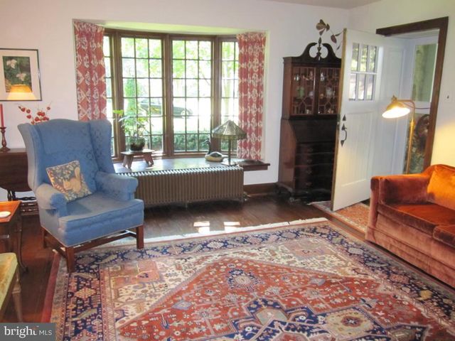 1553 HOLLYWOOD DR, Lancaster, PA 17601