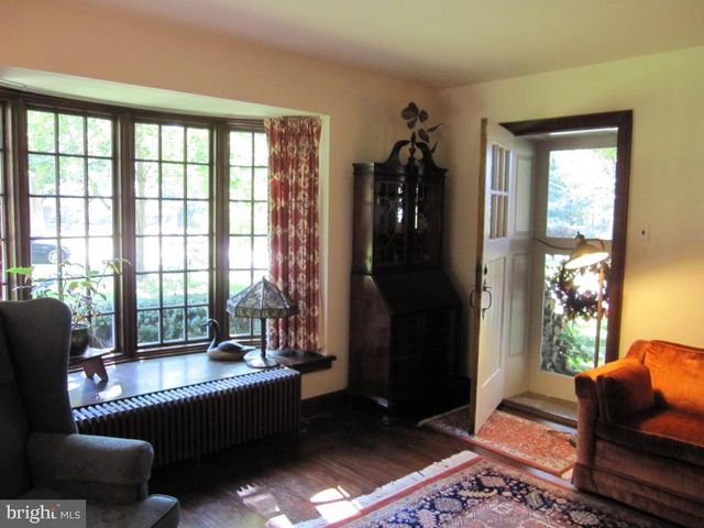 1553 HOLLYWOOD DR, Lancaster, PA 17601