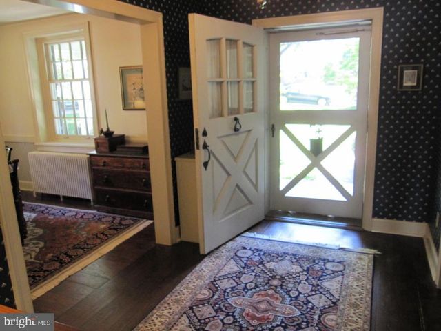 1553 HOLLYWOOD DR, Lancaster, PA 17601