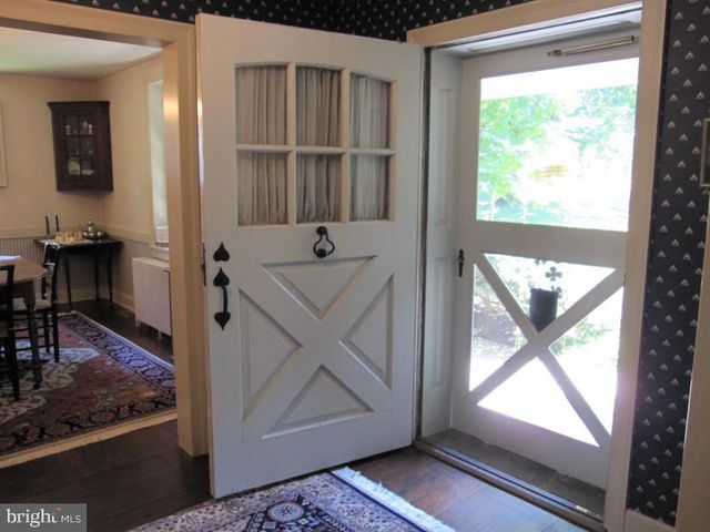 1553 HOLLYWOOD DR, Lancaster, PA 17601