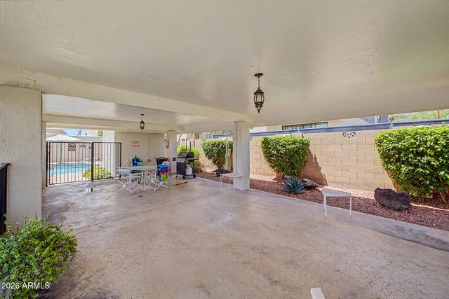 1622 E BORGHESE Place, Phoenix, AZ 85016