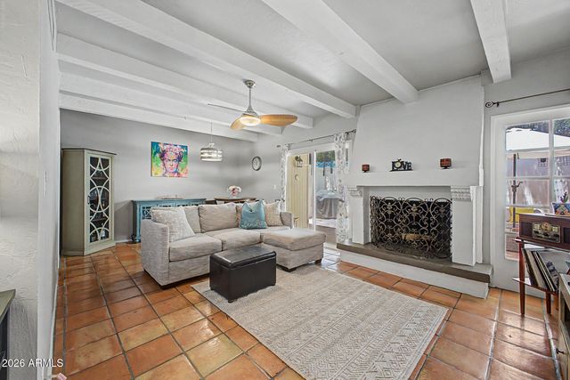 1622 E BORGHESE Place, Phoenix, AZ 85016