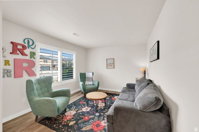 282 BEAUMONT DR, Kaysville, UT 84037