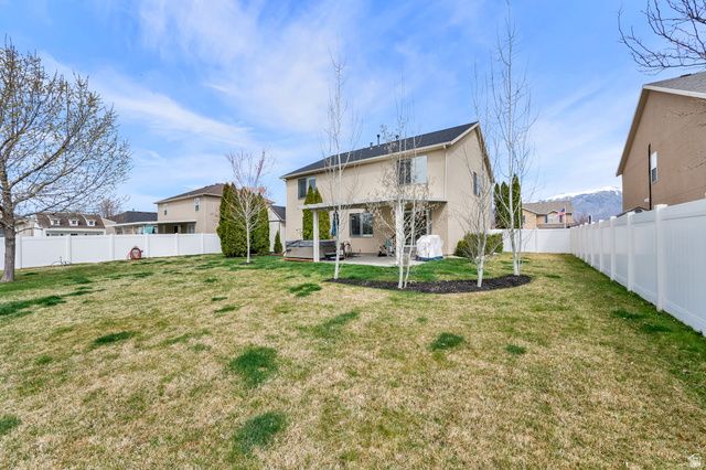 282 BEAUMONT DR, Kaysville, UT 84037