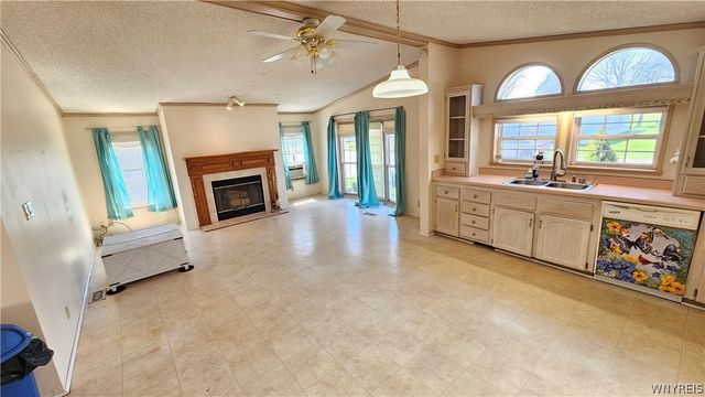 20 Calla Way, Cheektowaga, NY 14225