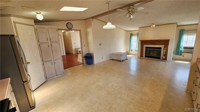 20 Calla Way, Cheektowaga, NY 14225