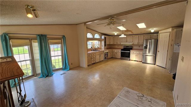 20 Calla Way, Cheektowaga, NY 14225