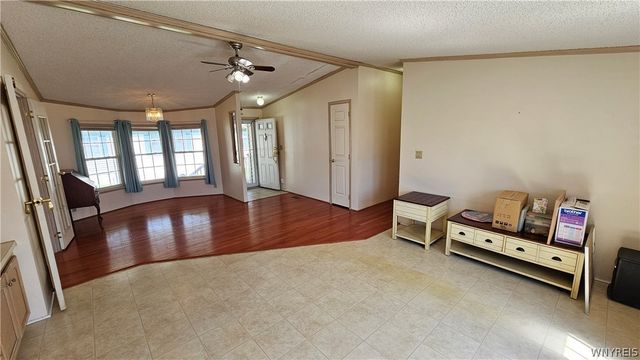 20 Calla Way, Cheektowaga, NY 14225