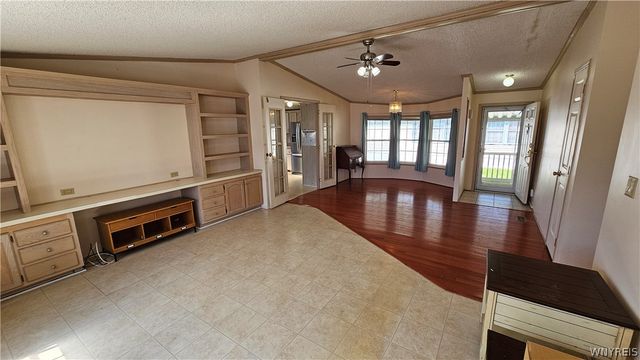20 Calla Way, Cheektowaga, NY 14225