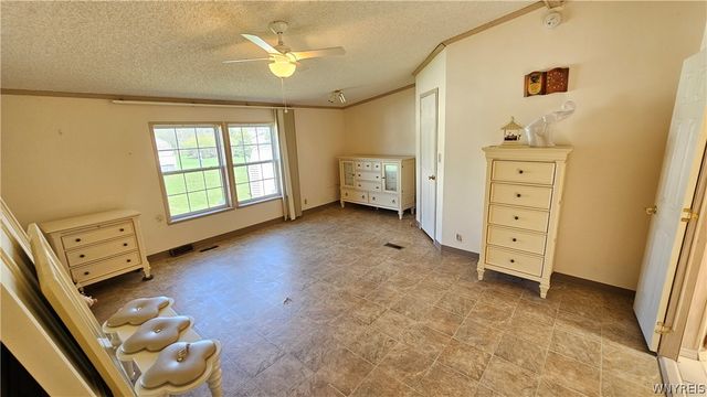 20 Calla Way, Cheektowaga, NY 14225