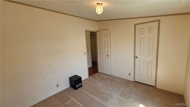 20 Calla Way, Cheektowaga, NY 14225