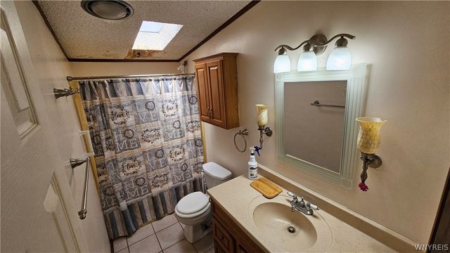 20 Calla Way, Cheektowaga, NY 14225