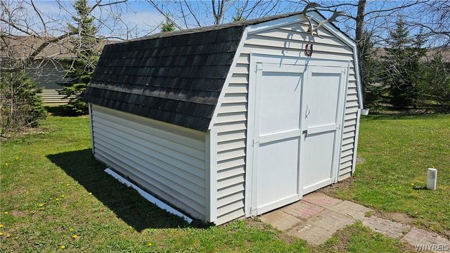 20 Calla Way, Cheektowaga, NY 14225