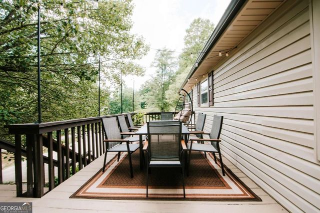 33 Pigeon Creek Drive, Blue Ridge, GA 30513