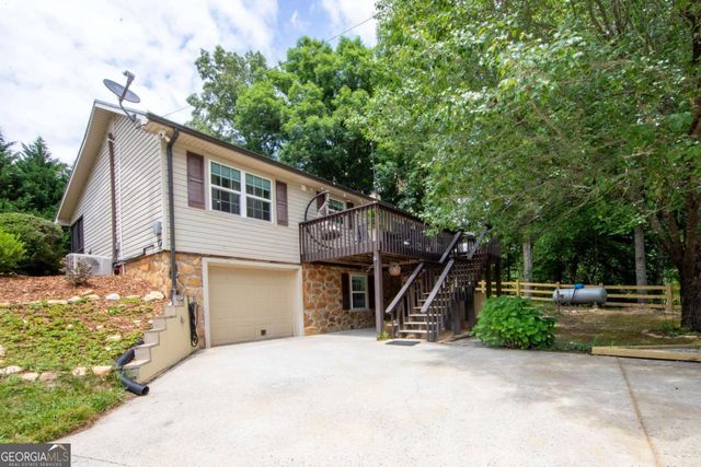 33 Pigeon Creek Drive, Blue Ridge, GA 30513