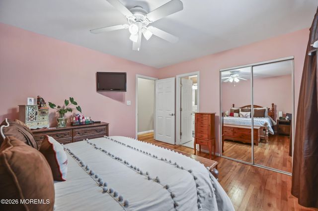 7 Tarrytown Road, Manalapan, NJ 07726