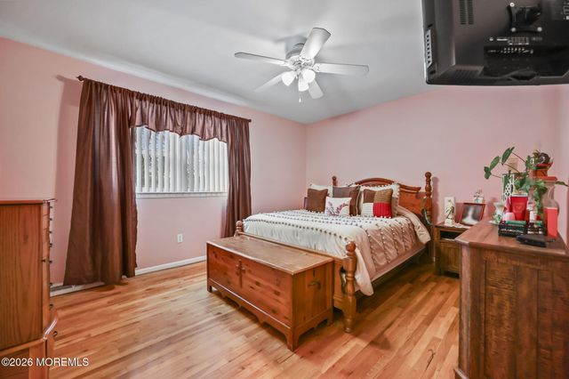 7 Tarrytown Road, Manalapan, NJ 07726