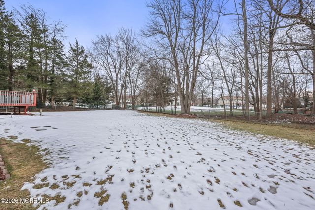 7 Tarrytown Road, Manalapan, NJ 07726