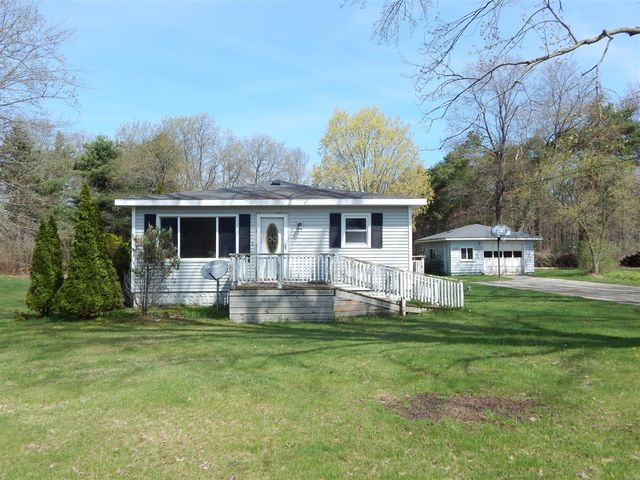 11392 E Apple Avenue, Ravenna, MI 49451